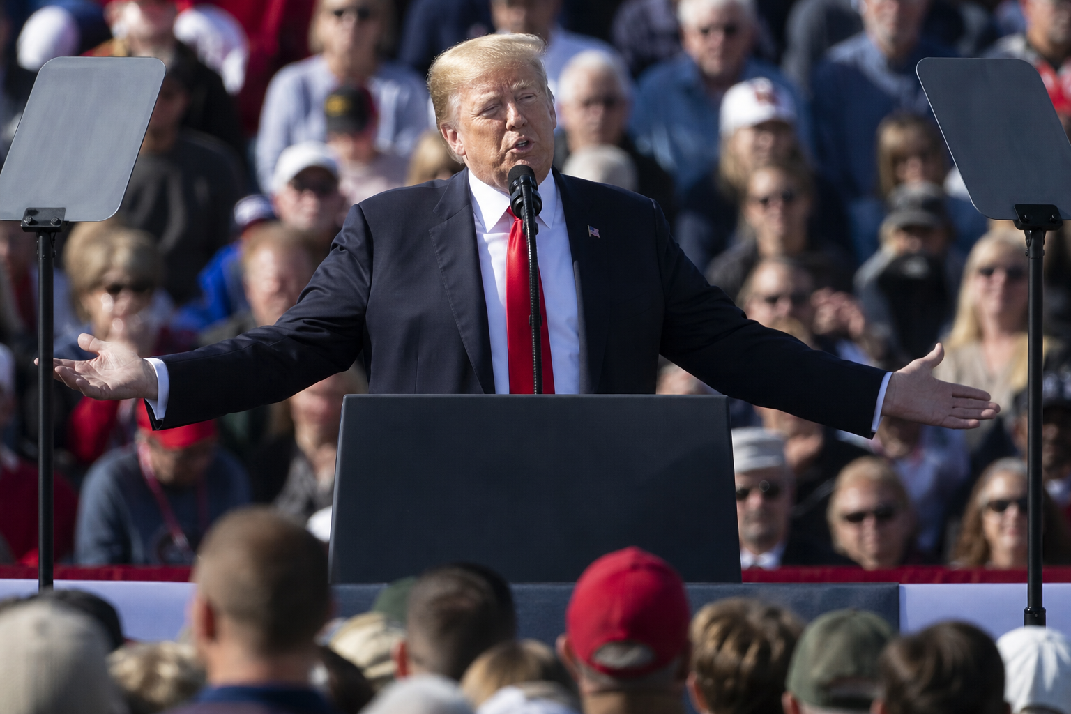 Trump Delivers 90-Minute Midterm Speech, Mentions Actual Candidates Zero Times