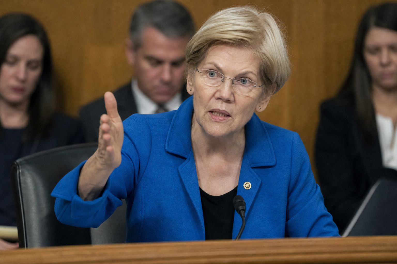 Warren presses NAIC on private credit ties as Walter probe widens